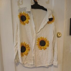 Sunflower Pattern Women's Button Down Shirt